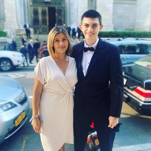 Meet your Posher, Stephanie-ann